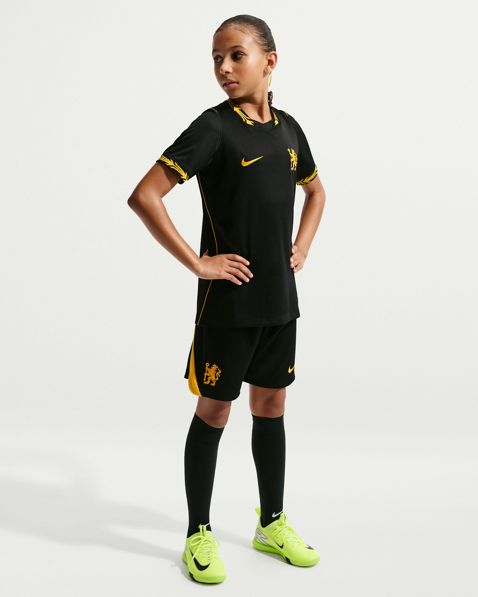 Chelsea FC 2026/27 Stadyum Deplasman Nike Dri-FIT Genç Çocuk